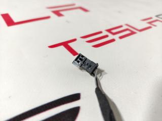 Фишка (разъем) электропроводка подкапотная Tesla Model X 1 поколение 2017, 1082436-02-B, 1507950-00-A