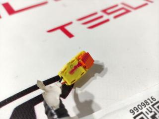 Фишка (разъем) электропроводка подкапотная Tesla Model X 1 поколение 2017, 1082436-02-B, 1507950-00-A