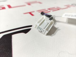 Фишка (разъем) электропроводка подкапотная Tesla Model X 1 поколение 2017, 1082436-02-B, 1507950-00-A