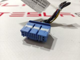 Фишка (разъем) электропроводка подкапотная Tesla Model X 1 поколение 2017, 1082436-02-B, 1507950-00-A