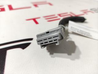 Фишка (разъем) электропроводка подкапотная Tesla Model X 1 поколение 2017, 1082436-02-B, 1507950-00-A