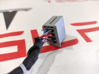 Фишка (разъем) электропроводка подкапотная Tesla Model X 1 поколение 2017, 1082436-02-B, 1507950-00-A