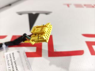 Фишка (разъем) электропроводка подкапотная Tesla Model X 1 поколение 2017, 1082436-02-B, 1507950-00-A