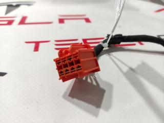 разъем (фишка) проводки Tesla Model X 1 поколение 2017, 1072429-72-A, 1072429-02-A