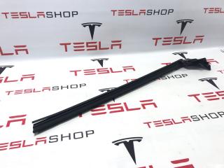 Уплотнитель стекла внутренний двери Tesla Model 3 1 поколение 2020, 1090496-00-E
