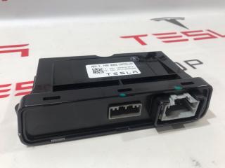 Блок контроля стояночного тормоза Tesla Model S 1 поколение [рестайлинг] 2017, 1007618-00-E