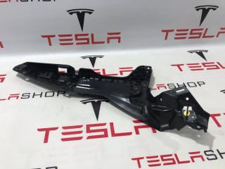 Кронштейн внутренний стойки C Tesla Model S 1 поколение [рестайлинг] 2017, 1009272-00-F