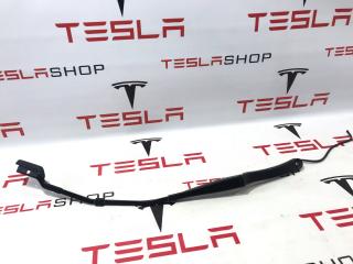 щеткодержатель (поводок стеклоочистителя, дворник) Tesla Model 3 1 поколение 2020, 1076727-00-C