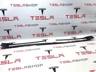 Уплотнитель крышки багажника вспомогательный Tesla Model X 1 поколение 2017, 1048511-00-C