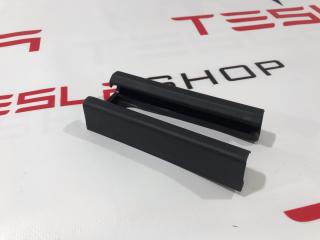 Заглушка салазки сиденья Tesla Model 3 1 поколение 2020, 1097490-00-C, 1551555-00-C