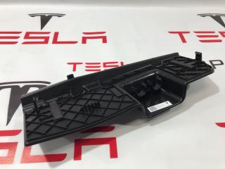 Крышка бортового компьютера Tesla Model 3 1 поколение 2020, 1468367-00-A