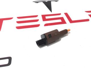 Датчик педали тормоза (лягушка) Tesla Model 3 1 поколение 2020, 1044681-00-B