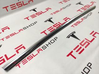 молдинг двери задней левой Tesla Model 3 1 поколение 2020, 1080745-00-G