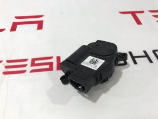 Сервопривод печки салона (печки) Tesla Model 3 1 поколение 2020, 1500627-00-A, 1494714-99-E