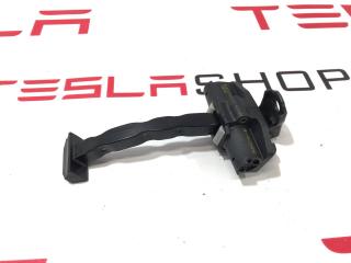 ограничитель открывания двери задней Tesla Model 3 1 поколение 2020, 1089509-00-B