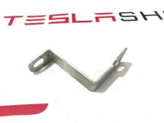 Кронштейн крепления контакта минус Tesla Model 3 1 поколение 2020, 1078345-00-A