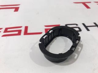 Фиксатор гофры электропроводки двери Tesla Model 3 1 поколение 2020, 1108731-00-C
