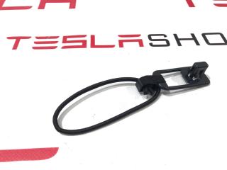 клипса Tesla Model 3 1 поколение 2020, 1090272-00-B