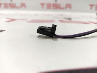 разъем (фишка) проводки Tesla Model S 1 поколение [рестайлинг] (2016 - 2021), 1004425-00-F
