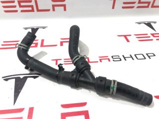 Шланг охлаждения для насоса Tesla Model S 1 поколение 2015, 6007345-00-C