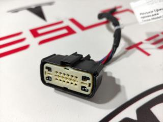 разъем (фишка) проводки Tesla Model X 1 поколение 2017, 1072429-72-A, 1072429-02-A