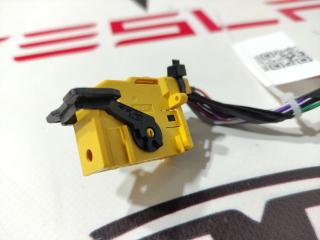 разъем (фишка) проводки Tesla Model X 1 поколение 2017, 1072429-72-A, 1072429-02-A