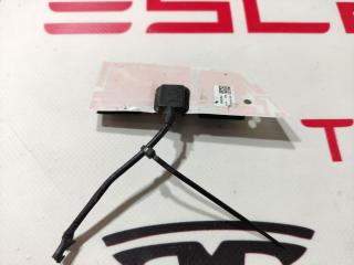 антенна Tesla Model X 1 поколение (2015 - 2021), 1057122-00-