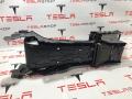 консоль салона (центральная часть) Tesla Model S 1 поколение 2015, 1010249-00-A, 1004815-07-C - фото №6