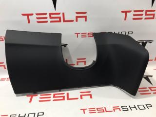 Накладка центральной панели (под руль) Tesla Model S 1 поколение 2015, 1002405-08-F