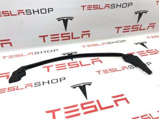 уплотнитель двери Tesla Model S 1 поколение 2015, 1005420-00-D