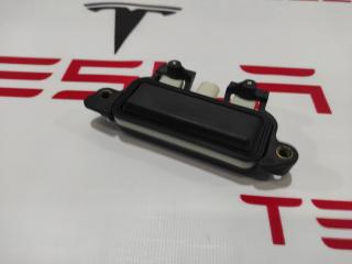 кнопка открытия багажника Tesla Model S 1 поколение 2015, 1007287-00-A, 100728500C