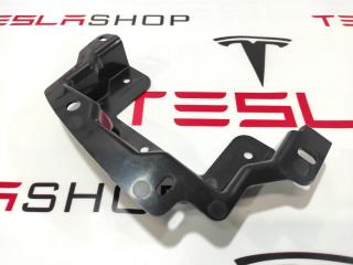 Кронштейн модулей стояночного тормоза, парктроников Tesla Model S 1 поколение 2015, 1008901-00-B