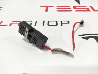 Антенна радио (фильтр) Tesla Model S 1 поколение 2015, 1012002-00-B