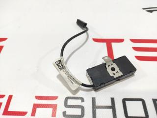 Антенна радио (фильтр) Tesla Model S 1 поколение 2015, 1012002-01-B