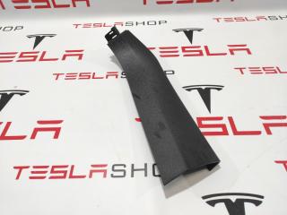 накладка двери (крышки) багажника Tesla Model S 1 поколение [рестайлинг] 2017, 1009234-00-I, 1009252-00-G