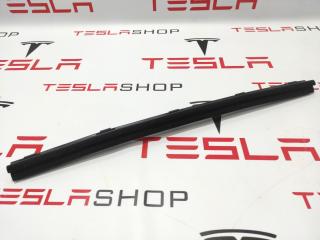 Уплотнитель стекла внутренний двери Tesla Model S 1 поколение 2015, 1038408-00-A
