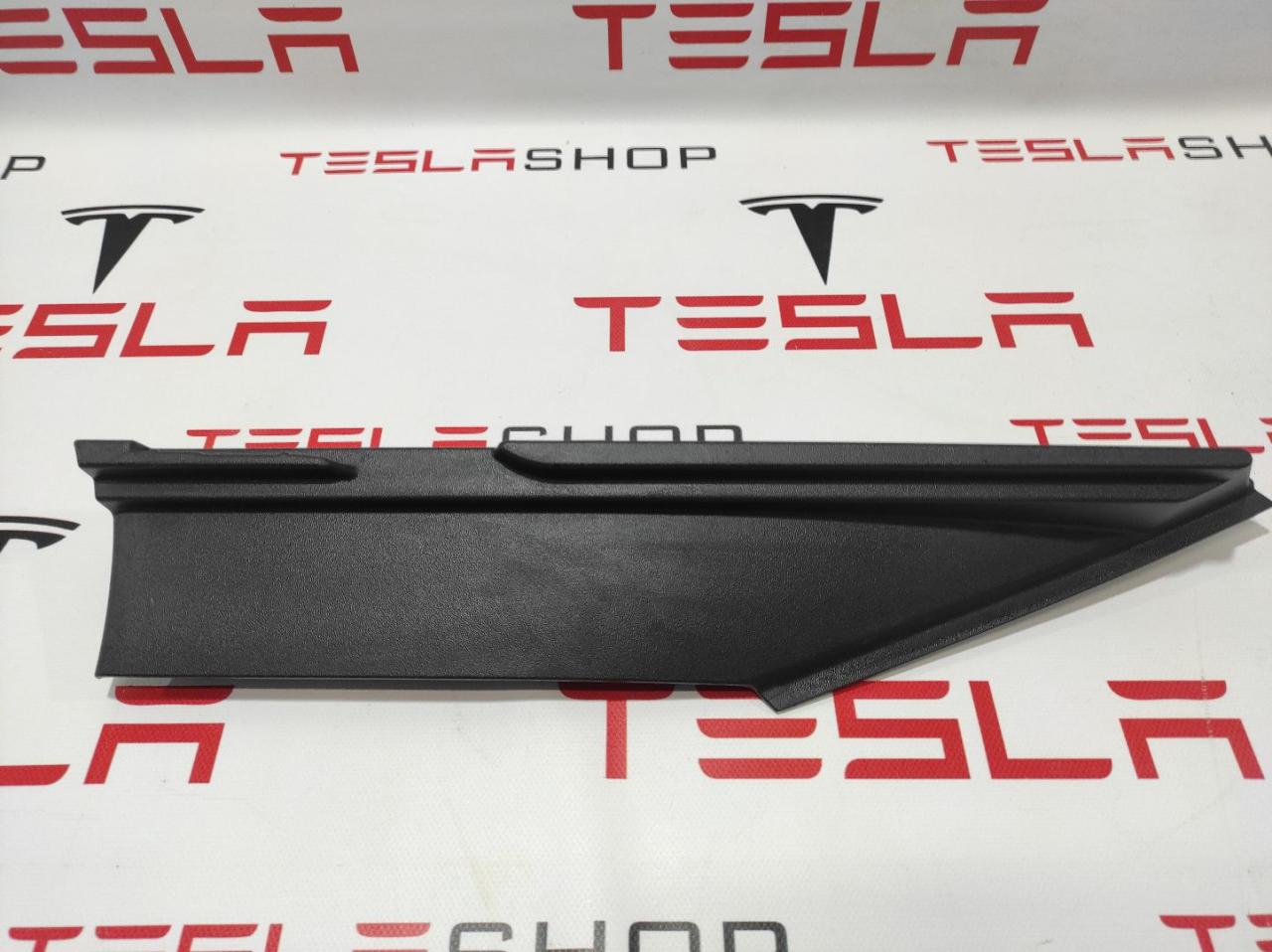 Накладка багажника (под полку) Tesla Model S 1 поколение 2015, 1010338-00-D, 1016334-00-E - фото №1