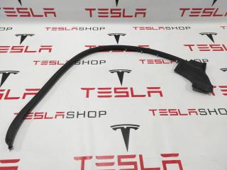 Уплотнитель задней двери Tesla Model S 1 поколение 2015, 6009596-00-D