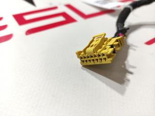 разъем (фишка) проводки Tesla Model S 1 поколение 2015, 1039007-00-A, 1004422-91-N