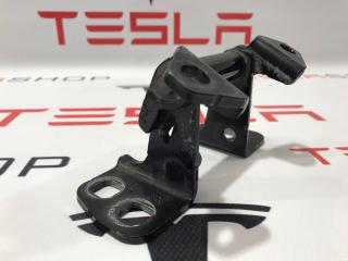 петля двери Tesla Model X 1 поколение 2017, 1045537-00-H