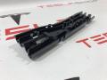 Кронштейн крепления дренажной трубки панорамной крыши Tesla Model S 1 поколение 2015, 1008372-00-E - фото №3