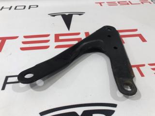 Кронштейн крепления подрамника Tesla Model S 1 поколение 2016, 6008490-00-A