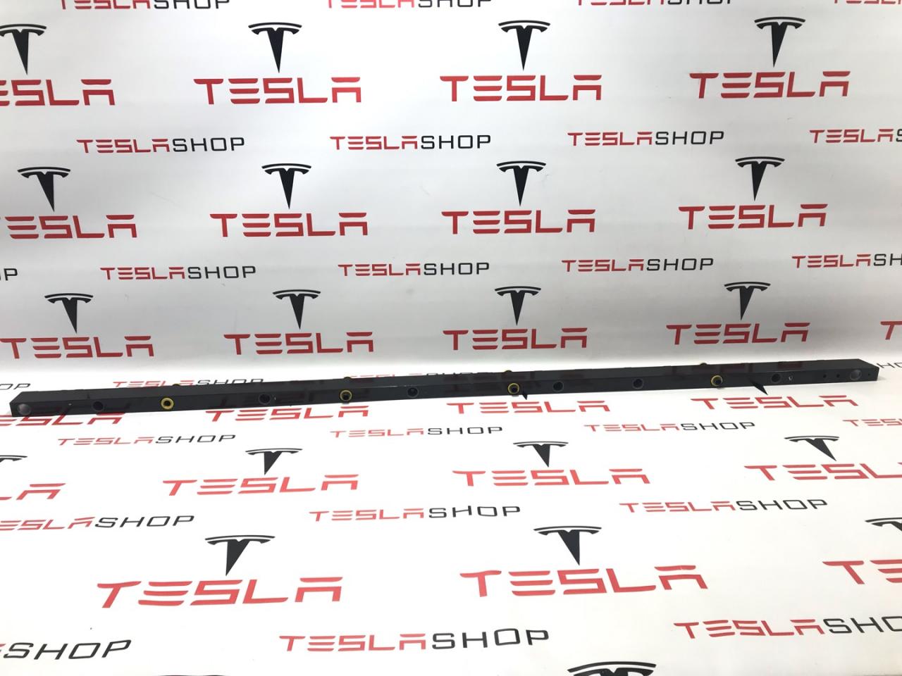 Распорка центральная корпуса основной батареи Tesla Model 3 1 поколение 2018, 1097408-00-K, 1088924-00-K - фото №1