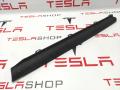 Накладка межсекционная подъемной задней двери Tesla Model X 1 поколение 2017, 1051556-06-C, 1053729-00-B - фото №2