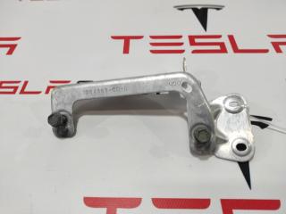 Кронштейн крепления охладителя батареи Tesla Model S 1 поколение [рестайлинг] 2016, 1027569-00-D, 103735700-C
