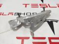 Кронштейн крепления охладителя батареи Tesla Model S 1 поколение [рестайлинг] 2016, 1027569-00-D, 103735700-C - фото №2