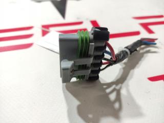 разъем (фишка) проводки Tesla Model S 1 поколение 2015, 1031237-81-E