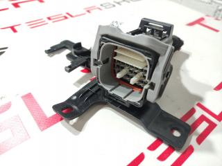 разъем (фишка) проводки Tesla Model S 1 поколение 2015, 1031237-81-E