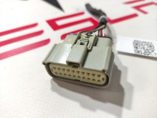 разъем (фишка) проводки Tesla Model S 1 поколение 2015, 1031237-81-E