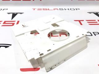 Изолятор основной высоковольтной батареи (пластик) Tesla Model 3 1 поколение 2021, 1097336-00-G